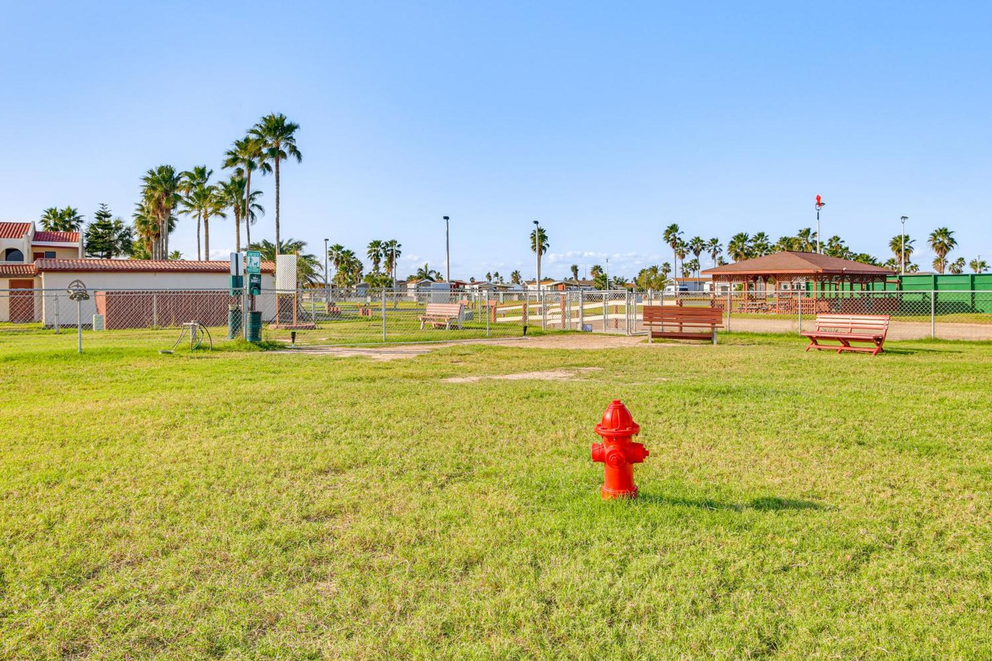 Cozy Waterfront Port Isabel Cottage With Deck! Eksteriør bilde
